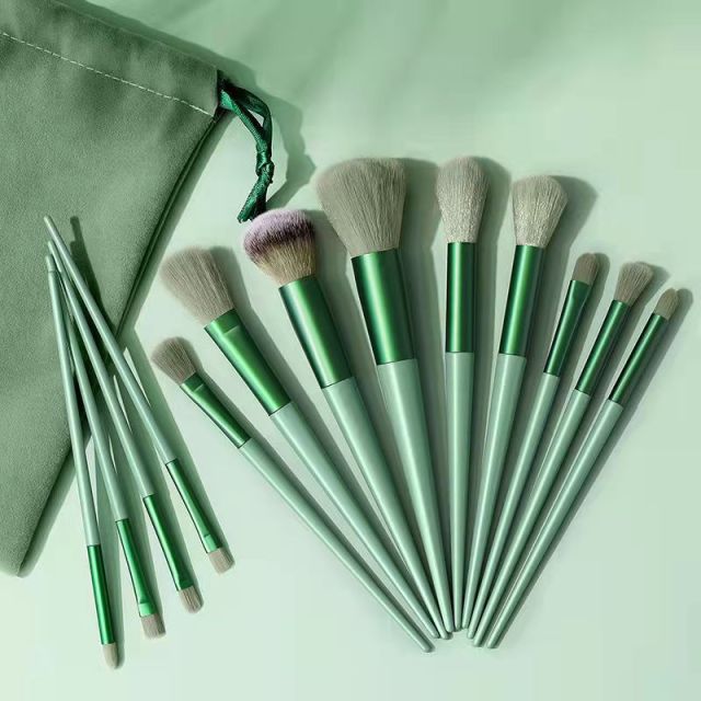 Soft Fluffy Makeup Brushes Set